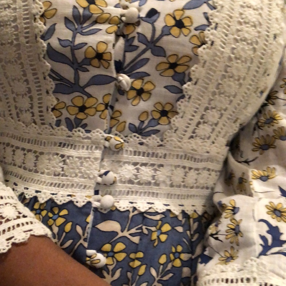 BEAUTIFUL FLORAL DRESS - Picture 11 of 11